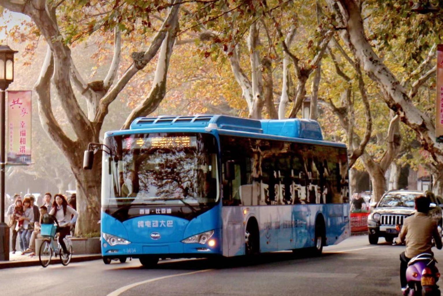 杭州7路公交开行100年 时光巴士见证杭城变迁