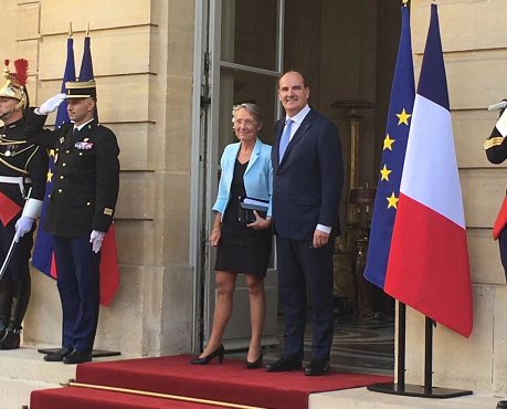 伊丽莎白·博尔内正式就任法国总理