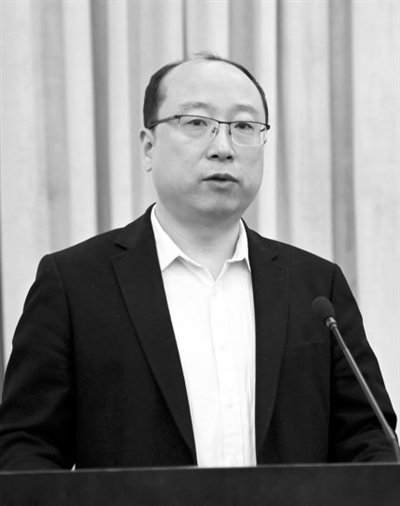 发言人:市商务局投资促进综合处处长 温淼市商务局投资促进综合处主要