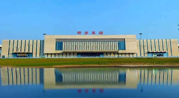 记者跑腿在外高考生返回考点所在地时乘火车都需要提供啥