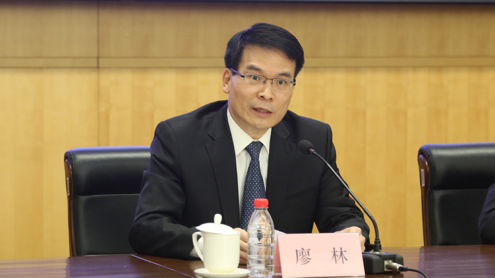 工行行长廖林:做好"加减乘除" 助力稳定经济大盘|廖林_新浪财经_新浪