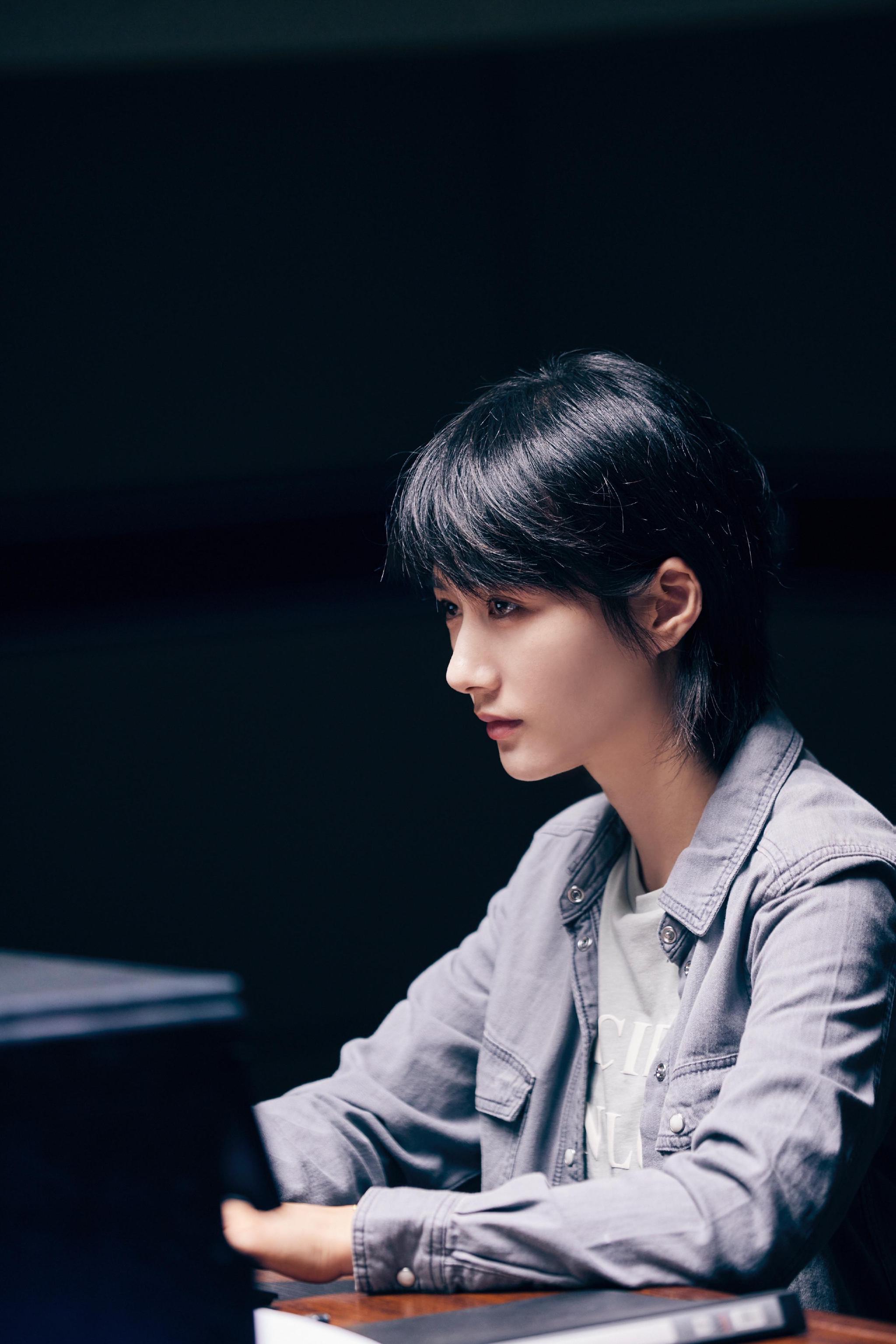 被网友说是重生之门反派的她跟王俊凯对戏很放松丨角色