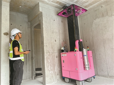 建筑机器人首现江门智能建造上大显身手