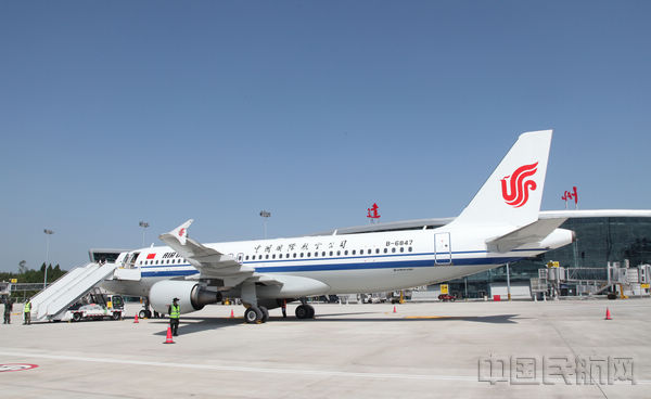 四川达州金垭机场正式通航