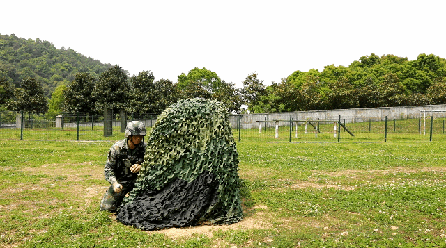 速来围观手榴弹的正确打开方式