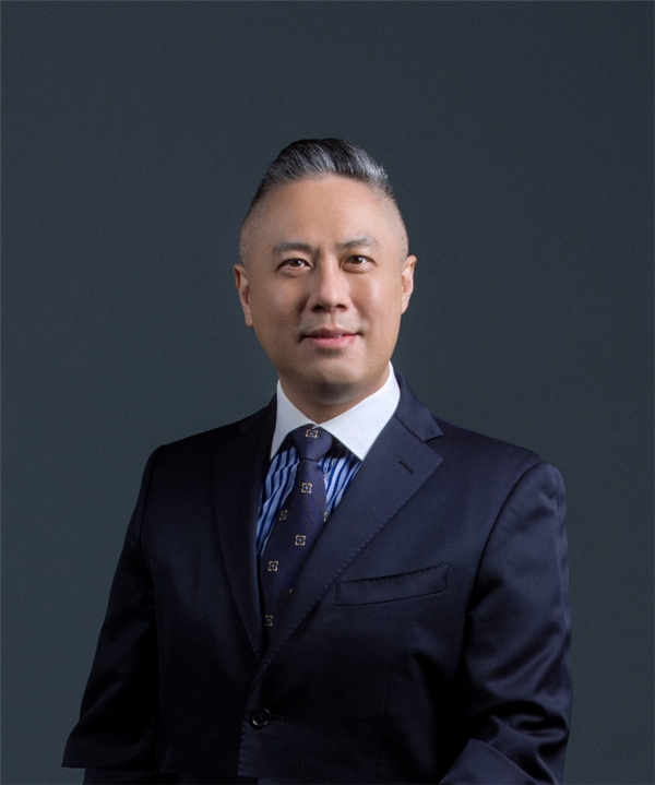 ( 安捷伦全球副总裁,中国总经理兼大中华区业务总经理 陈亮 )