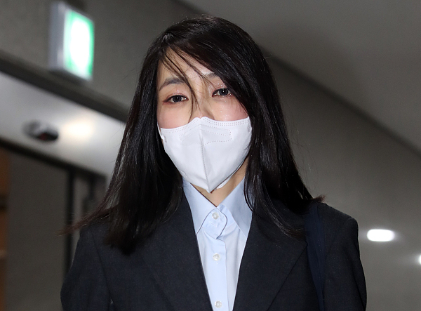 韩总统夫人被举报履历造假警方展开书面调查曾致歉十分羞愧