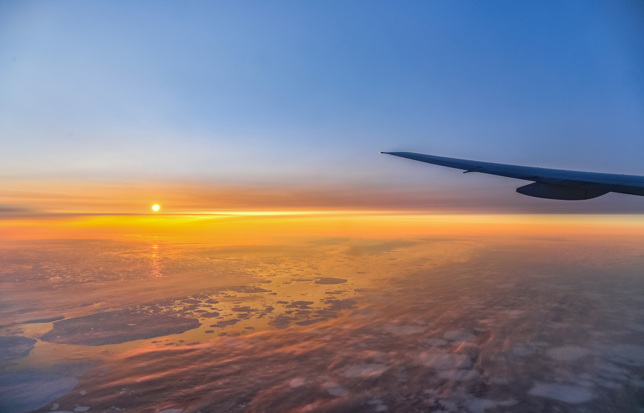 “刘强东飞天梦将圆：京东航空初审已过 物流制空权迎破局者