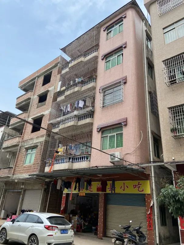 石滩镇横岭村2021级研究生刘学轩政治与公共事务管理学院农村专项资金