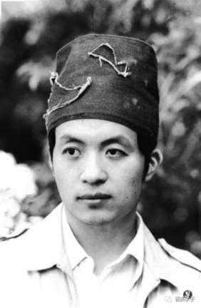 北岛芒克顾城舒婷看朦胧诗的绽放之路