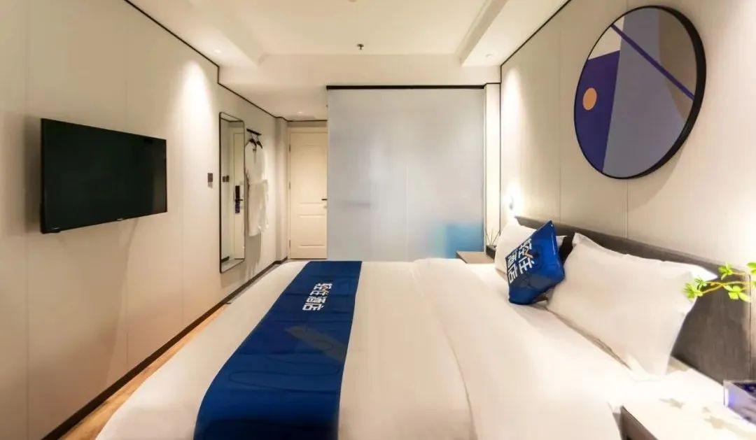 请叫我总监火了剧中的轻住酒店了解吗