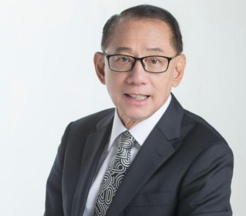 杨政龙不负父亲杨受成所望勇于冲锋热衷公益