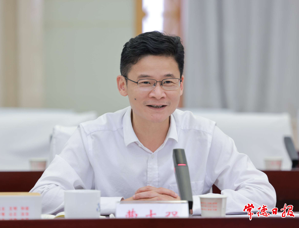 曹志强与国家能源集团湖南公司党委书记董事长刘定军一行会谈