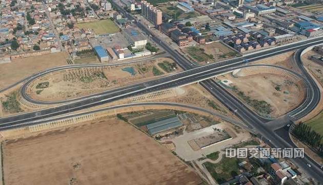 国道207线孟州至偃师黄河大桥及连接线通车运营