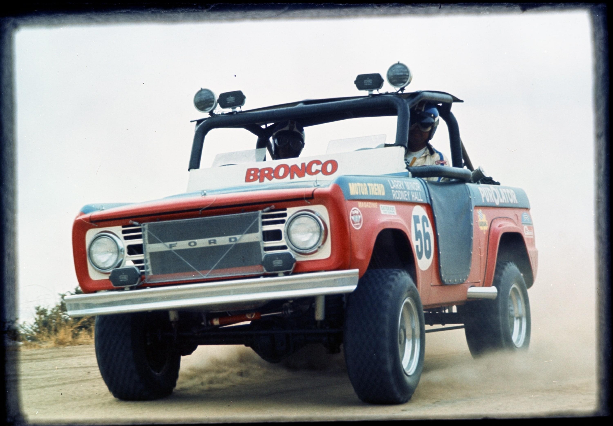 　　1969年Bronco赛车在巴哈1000比赛中