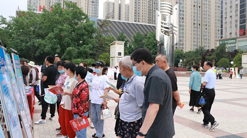 渭南市临渭区法院开展“打击整治养老诈骗”主题宣传活动