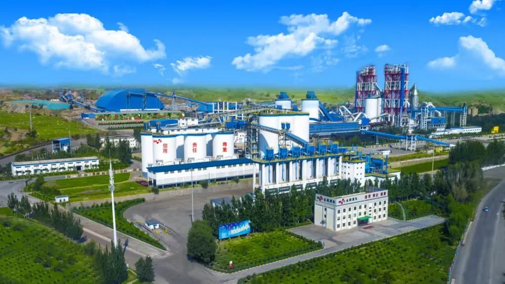 图为晋能控股集团塔山煤矿.新华社发(赵文贵摄)