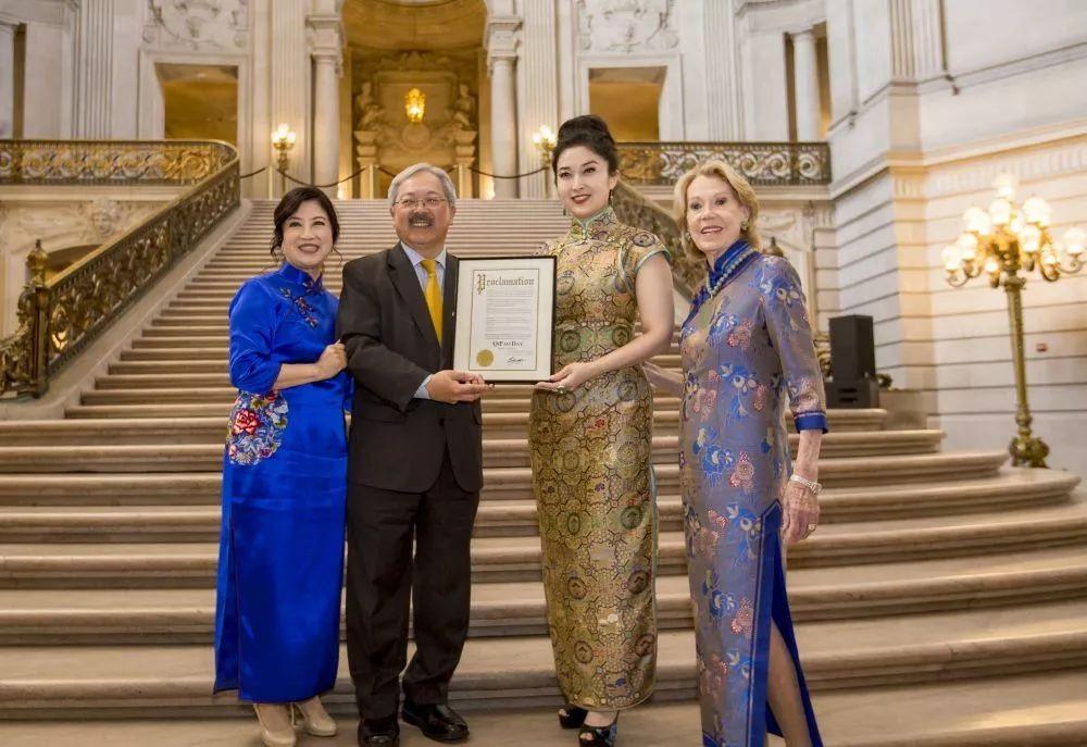 　　图：美国旧金山宣布每年4月14日为中国旗袍日