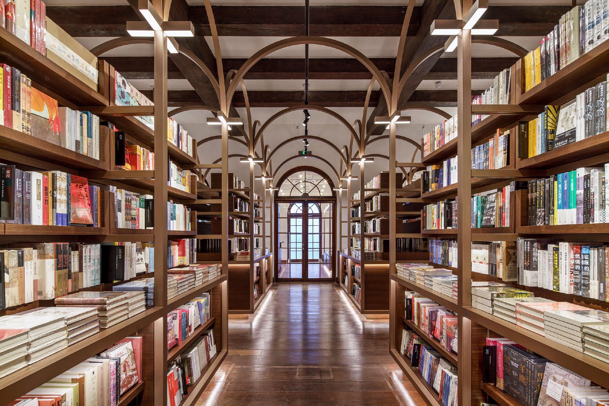 上生·新所茑屋书店内景