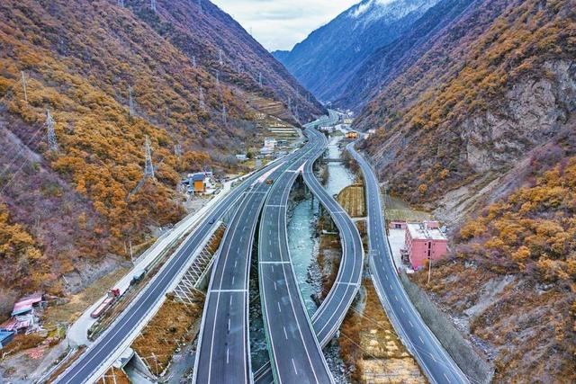 汶马高速公路古尔沟互通.四川省交通运输厅供图