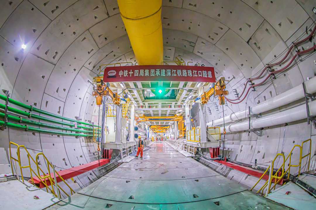 深江铁路珠江口隧道即将开启穿海之旅