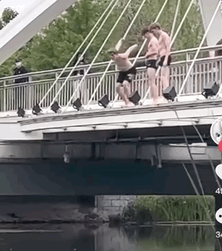 亮马河 拍摄：@羊妹不听话