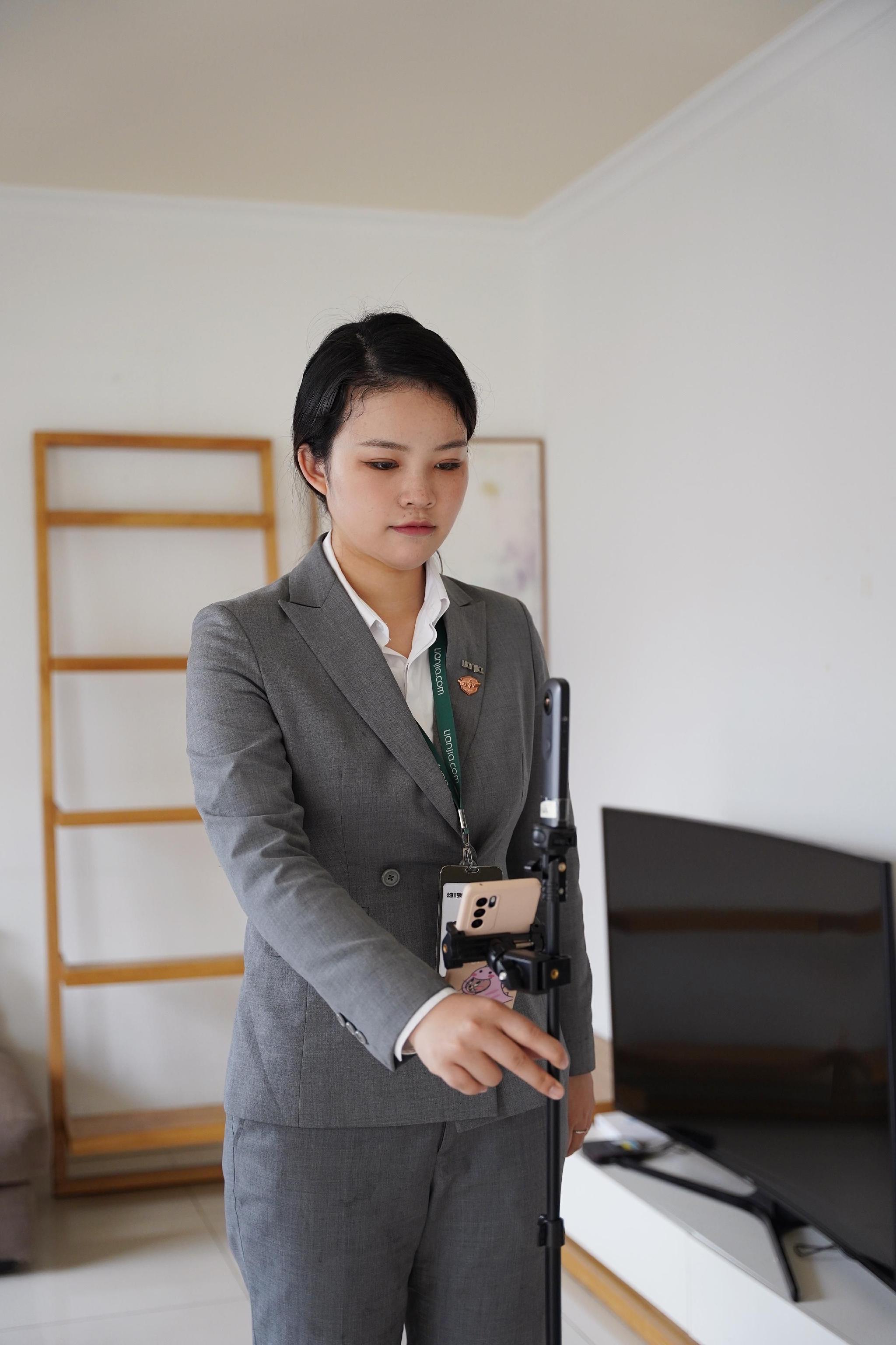 2021年入职北京链家的经纪人熊露.受访者供图