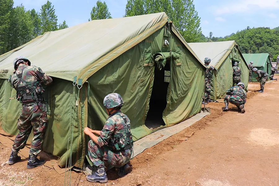 开训即严火箭军某部演练直接进入白热化阶段