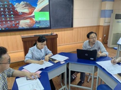 　　(各学科培训与交流研讨)