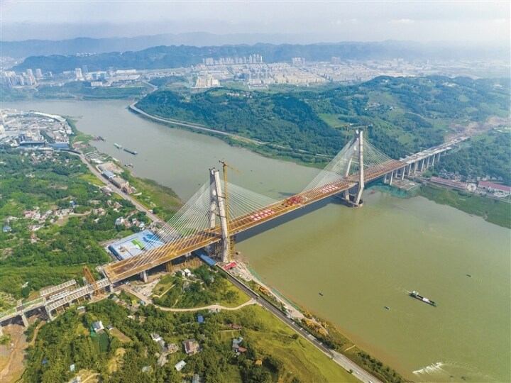 世界级桥梁宜宾临港公铁两用长江大桥合龙