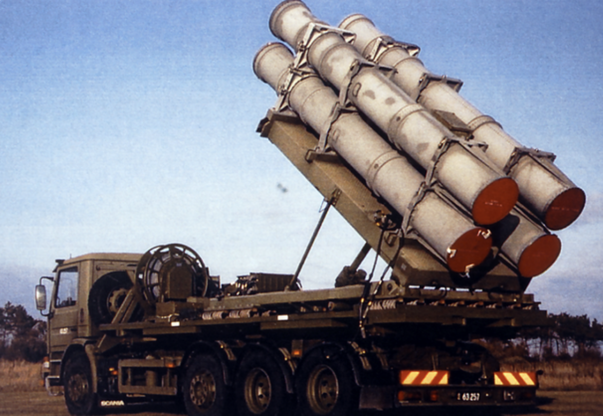 丹麦"鱼叉"岸舰导弹系统发射车