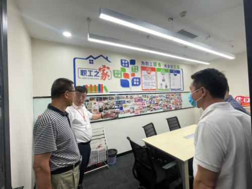 平安普惠变相收取高利贷 贷款未告知下被捆绑销