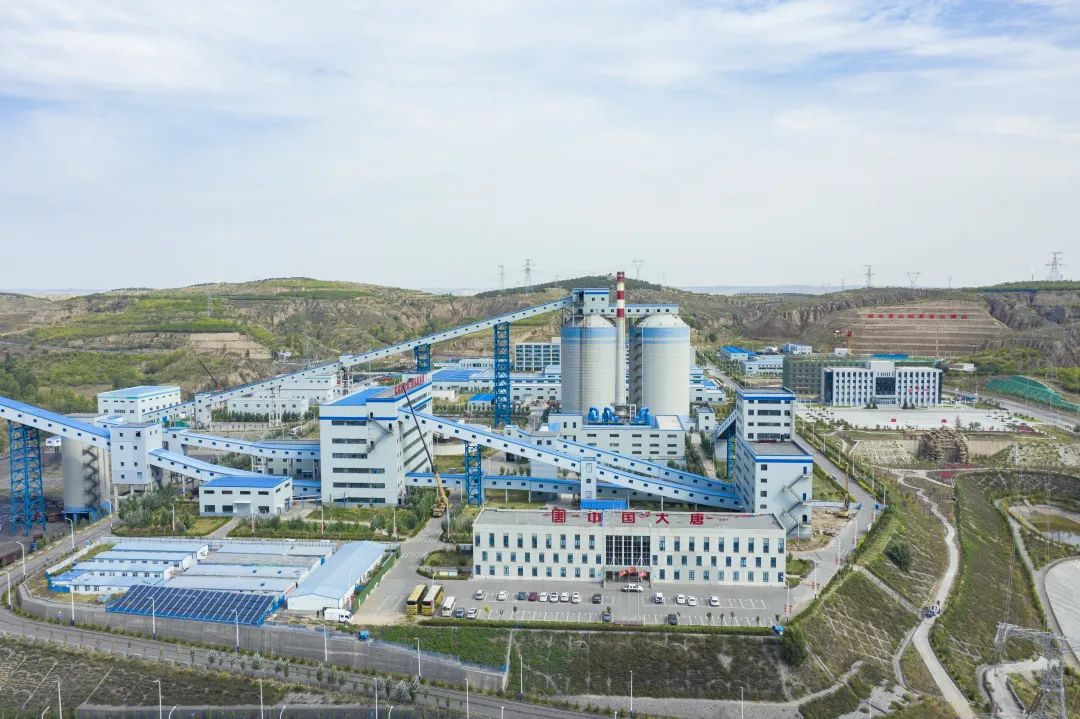 龙王沟煤矿将"龙王沟精神"与"二次创业"高度融合,聚焦保安全,稳经营