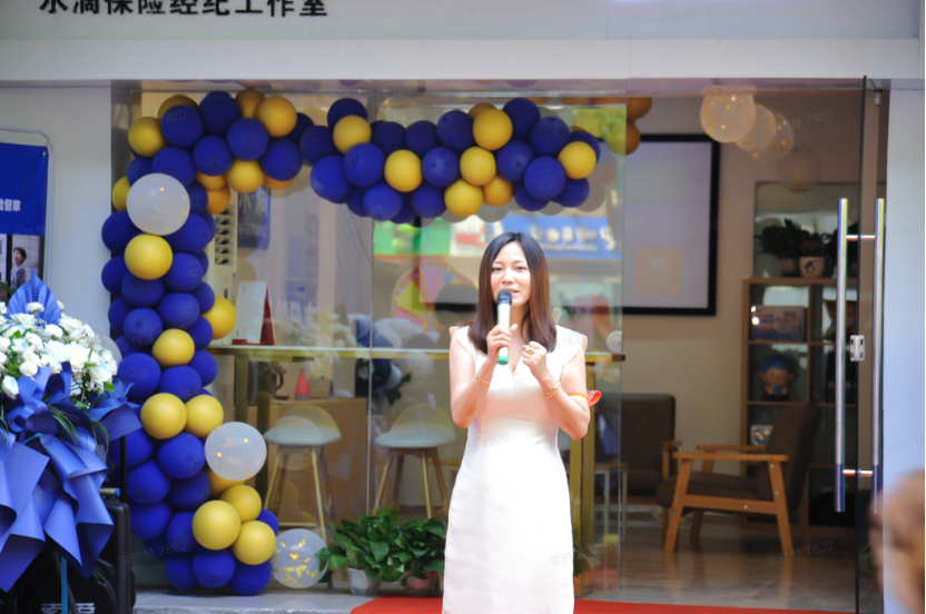 李佳表示,水滴保险经纪针对线下服务团队推出"三点一线"服务承诺,具体