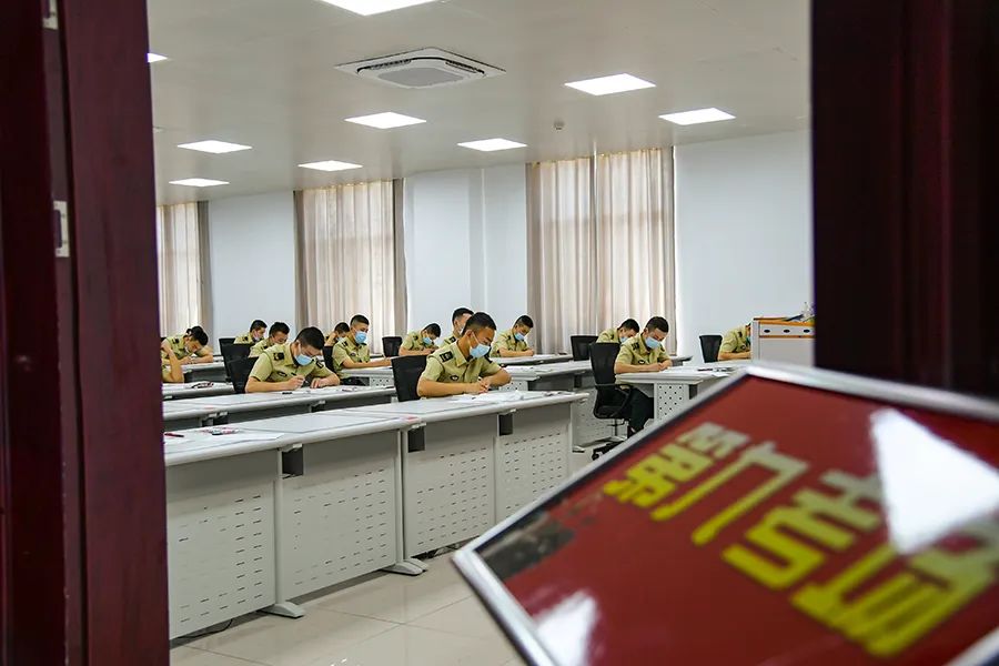 文字:陈世锋,王冕,刘志词,孙鑫伟图片:郑义,文俊,杨学文,李晟主管