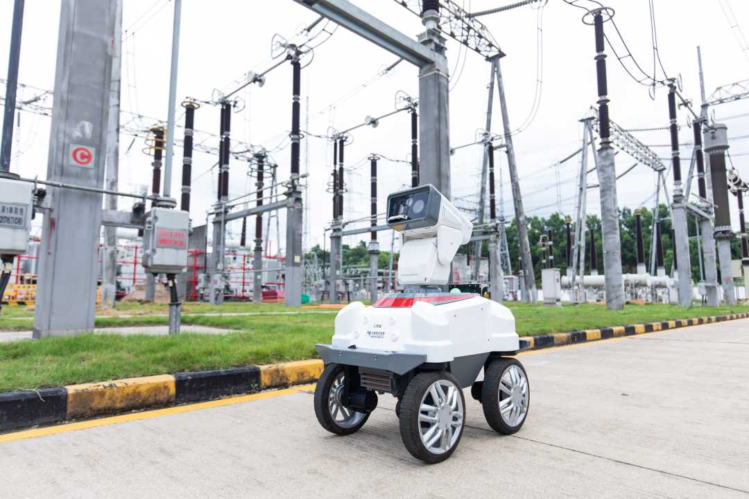 5g机器人提升巡检效率.黄志伟摄