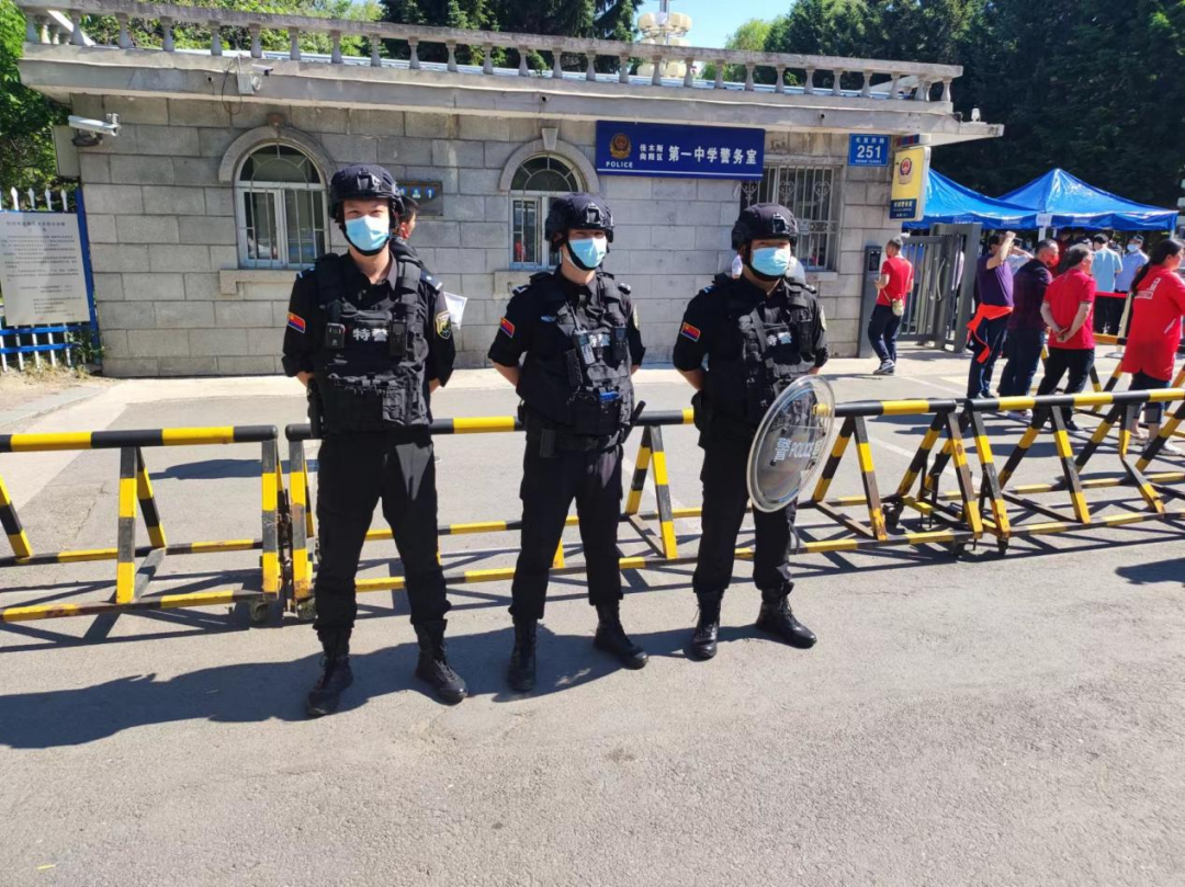 市公安局巡特警支队为高考学子保驾护航