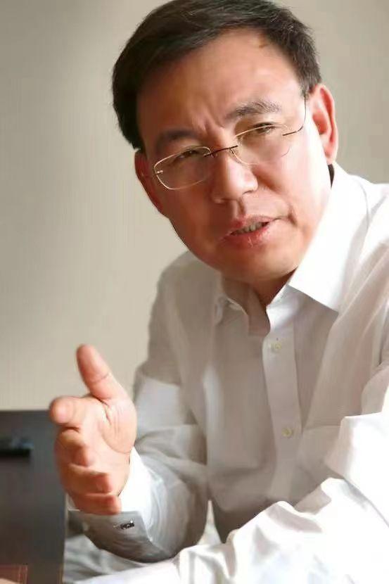 中制智库理事长新望中国制造业的基础未出现大变化世界工厂的地位转移