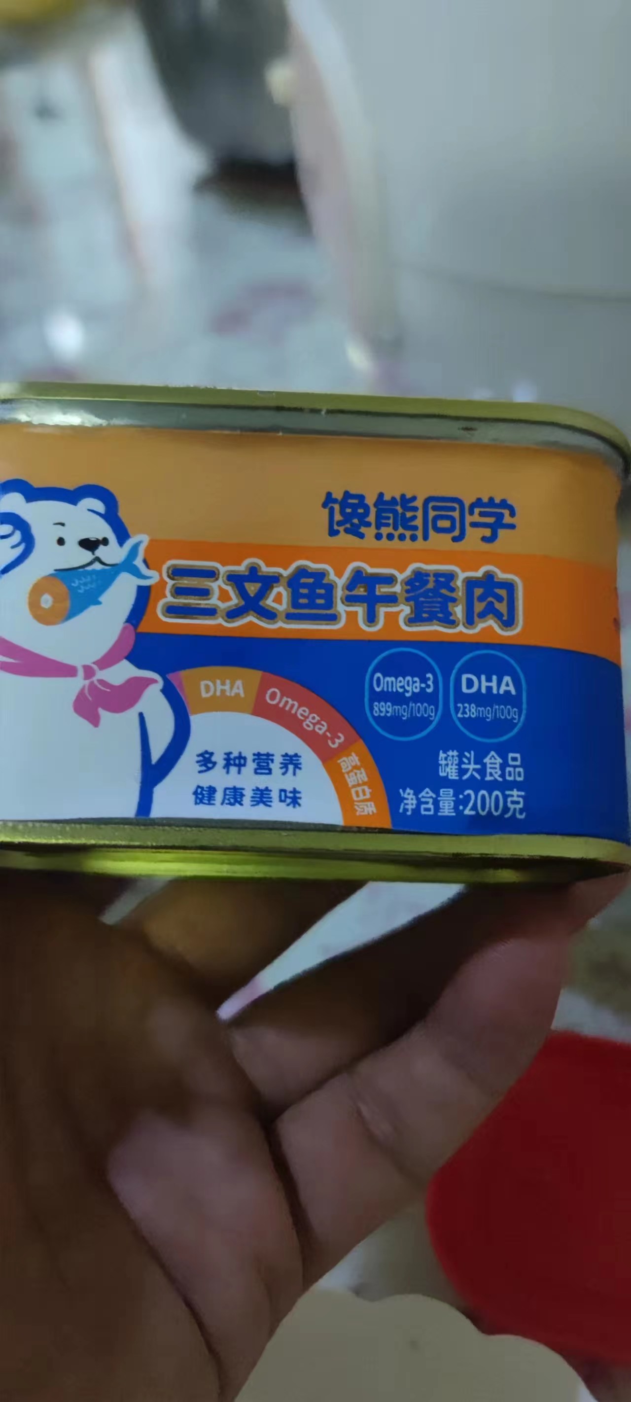 佳沃食品推出的三文鱼罐头（摄影：肖伟）