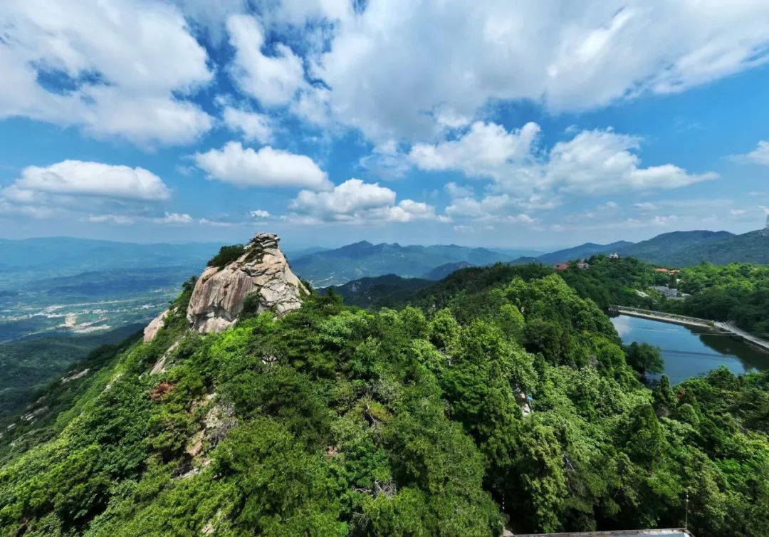 信阳鸡公山风景区图片
