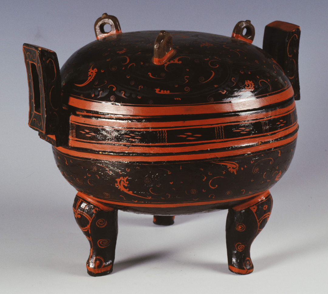 这是云纹漆鼎.湖南省博物馆供图
