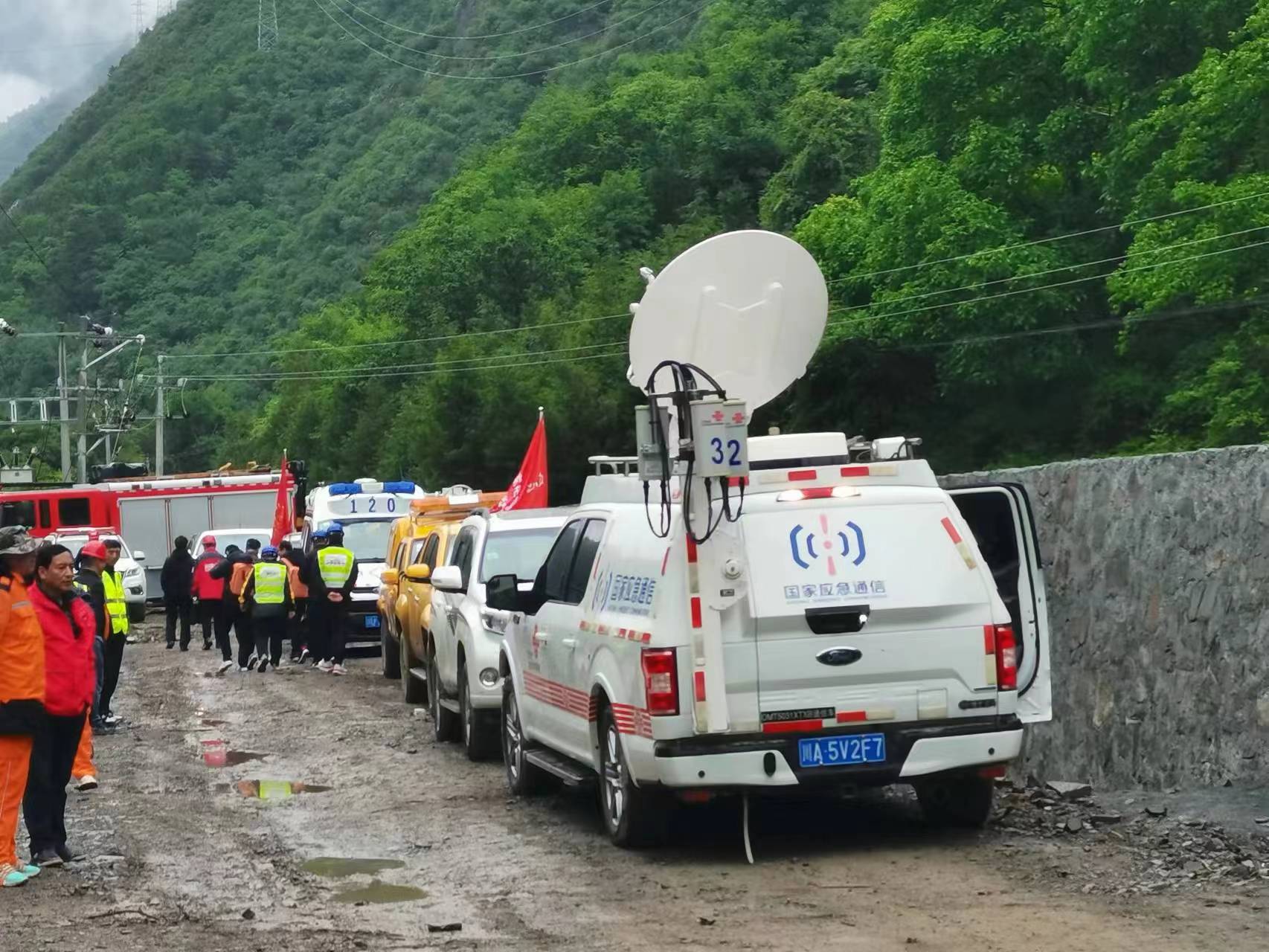 中国联通全力做好四川阿坝地震应急通信保障工作