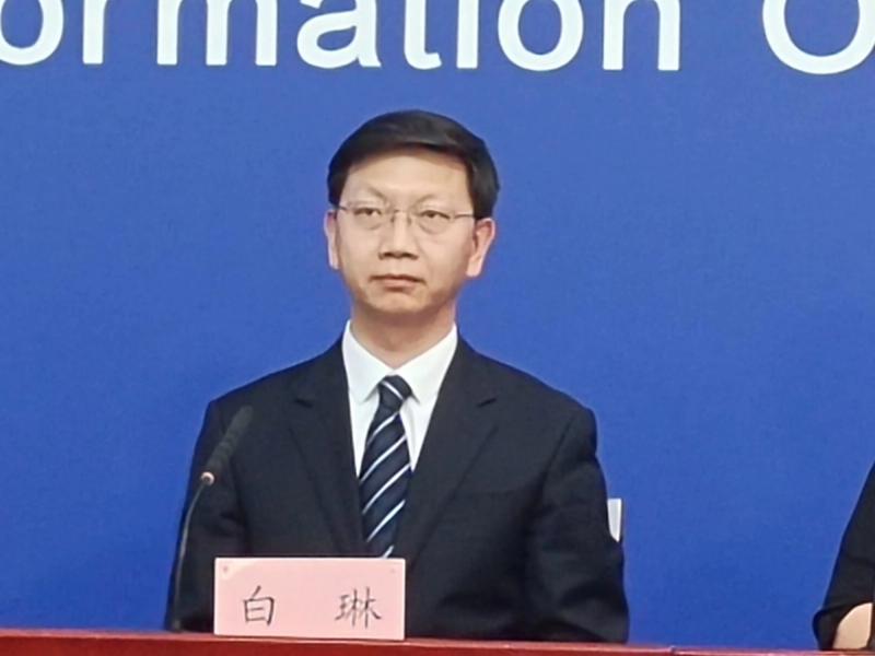 北京青年报记者从会上获悉,昌平区副区长白琳通报该区疫情防控有关
