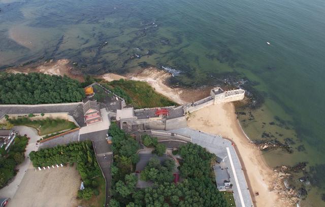 山海关老龙头景区景色(2016年10月8日摄,无人机照片).