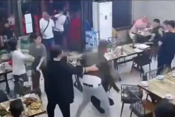 图片来源：网传视频截图