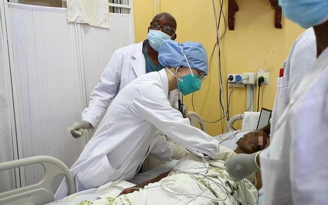 离家2万里中国医生的几内亚之行