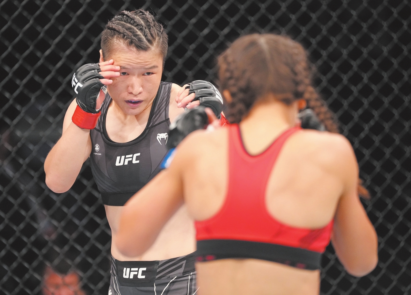 ko乔安娜张伟丽向现任冠军发出挑战邀约