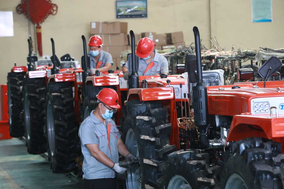 河北高阳农机市场产销两旺