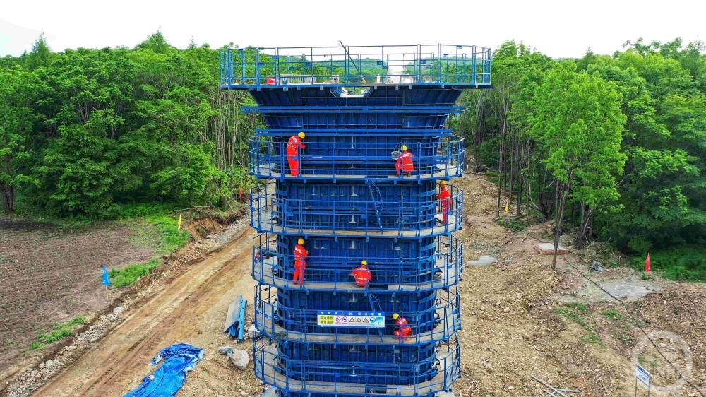 我國最北端高鐵哈伊高鐵橋樑樁基項目完工首條穿越多年凍土區的高鐵將