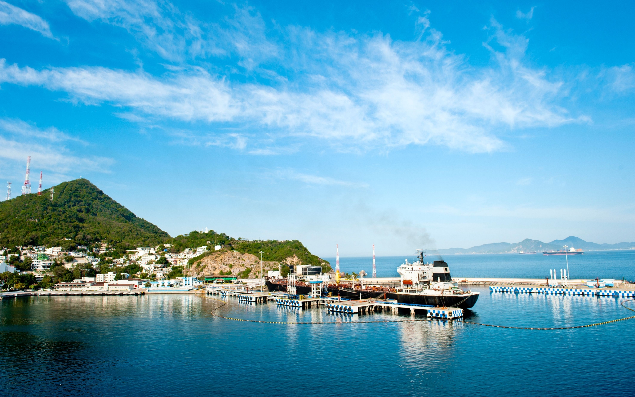 墨西哥科利马州曼萨尼约港口.图/ic photo